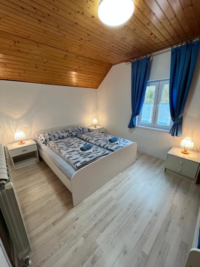 Apartmaji In Sobe Cuder Соча Номер фото