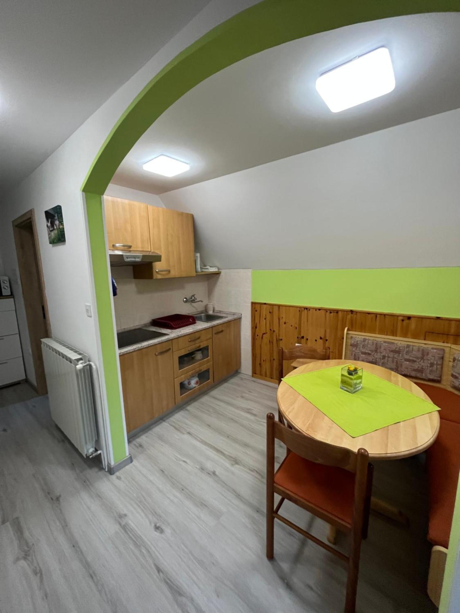 Apartmaji In Sobe Cuder Соча Номер фото